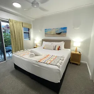 https://coolum-seaside-apartments-coolum-beach.hotelssunshinecoast.net